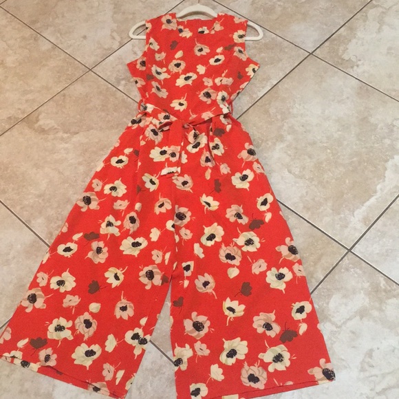 New Floral Print Jumpsuit - Picture 3 of 3